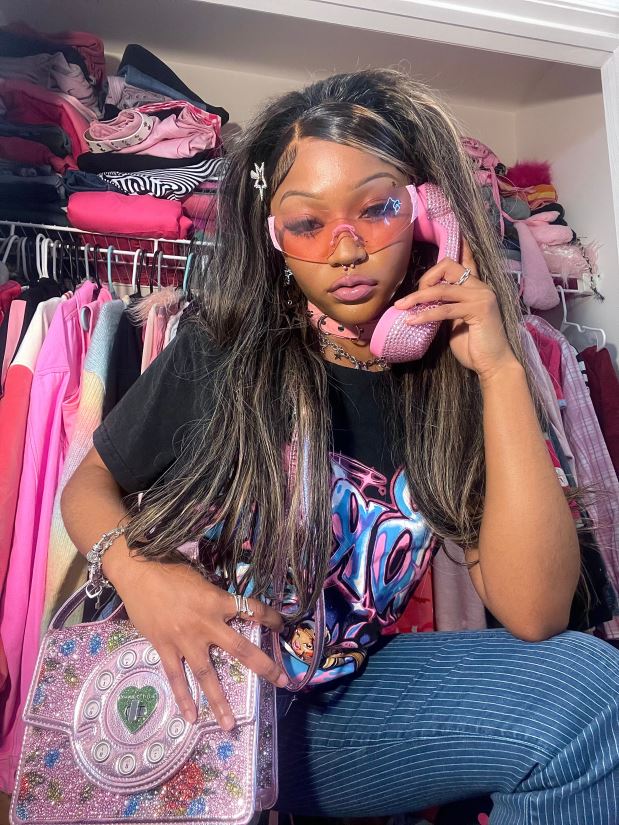 kič daj mi torbico za zvonjenje telefona rozaBetsey Johnson ženske dodatki 664J2T208