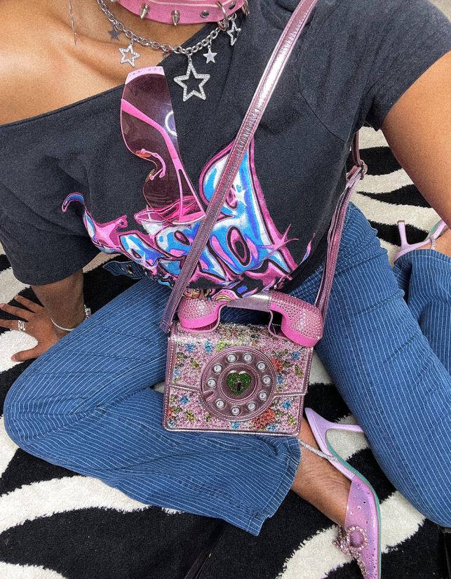 kič daj mi torbico za zvonjenje telefona rozaBetsey Johnson ženske dodatki 664J2T208