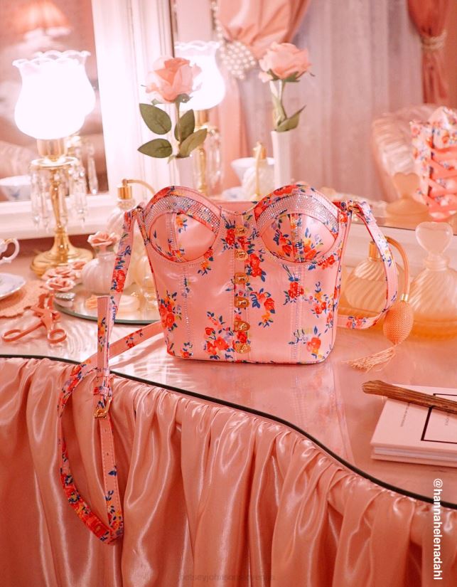 kič steznikov ljubezen čez telo cvetličniBetsey Johnson ženske dodatki 664J2T220