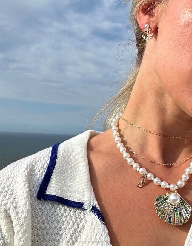 tempomat ogrlica z obeskom iz biserne školjke modraBetsey Johnson ženske nakit 664J2T312